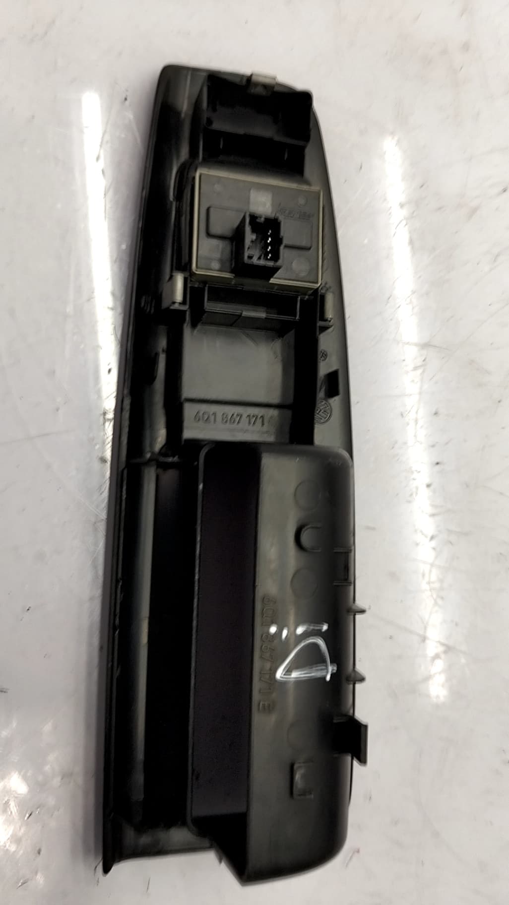 Mando elevalunas delantero izquierdo VOLKSWAGEN POLO (9N1) 5