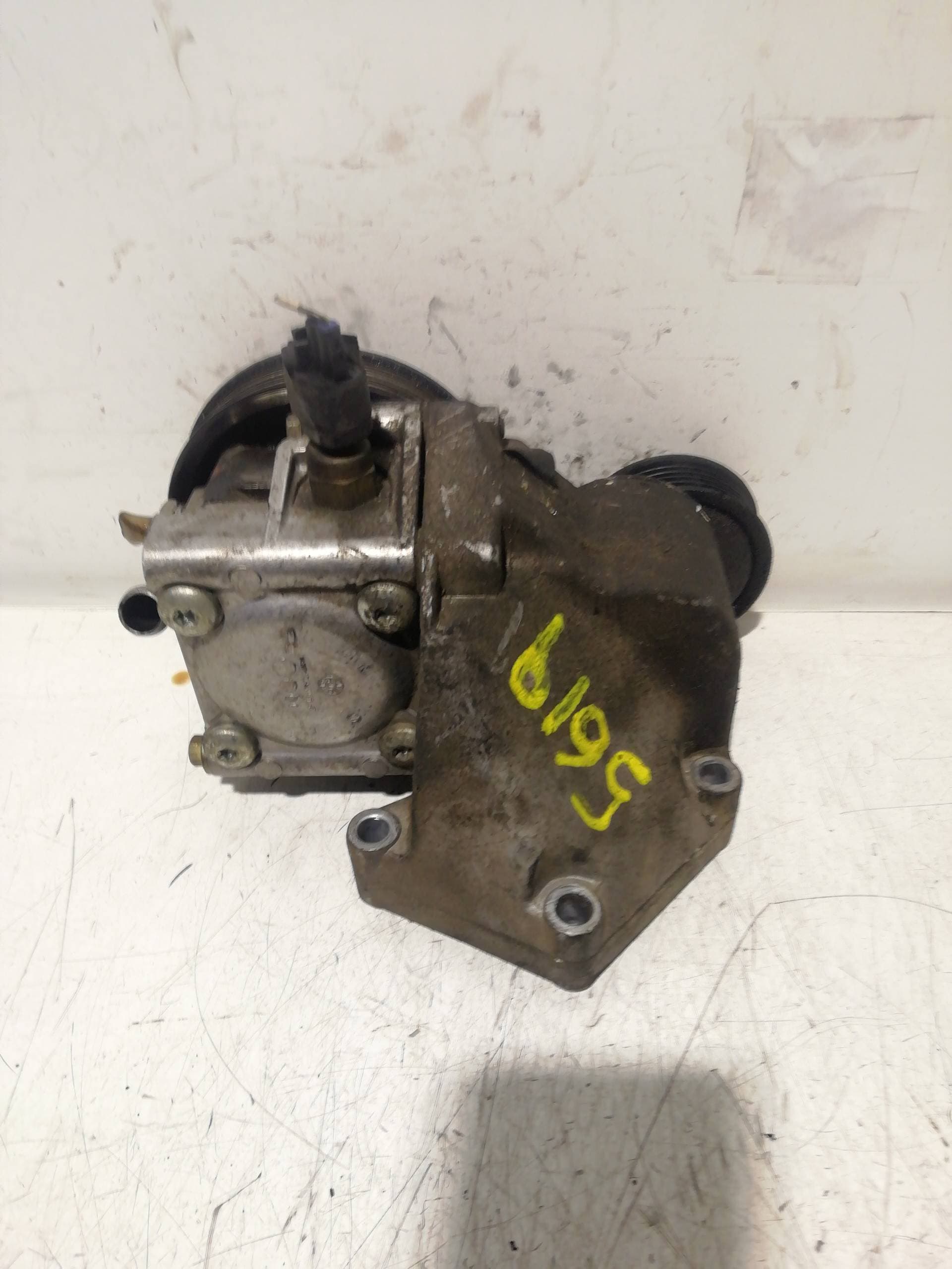 Bomba direccion FORD FOCUS BERLINA (CAK) 5