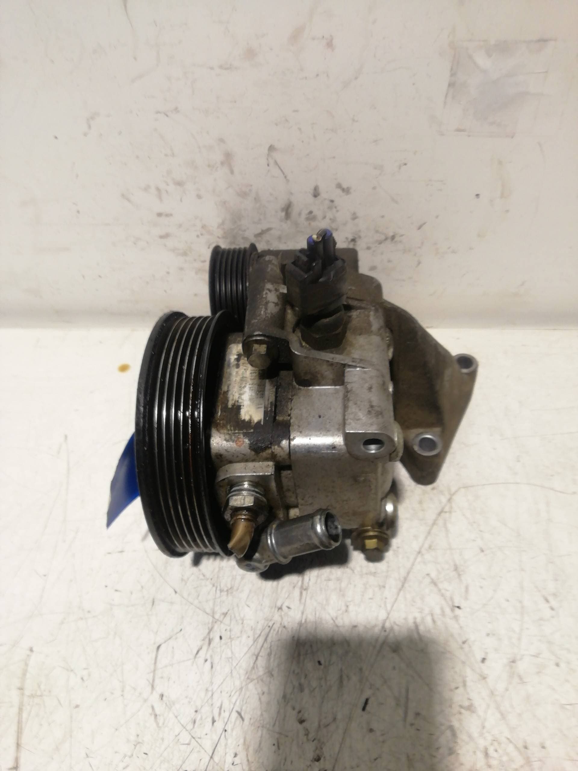 Bomba direccion FORD FOCUS BERLINA (CAK) 4