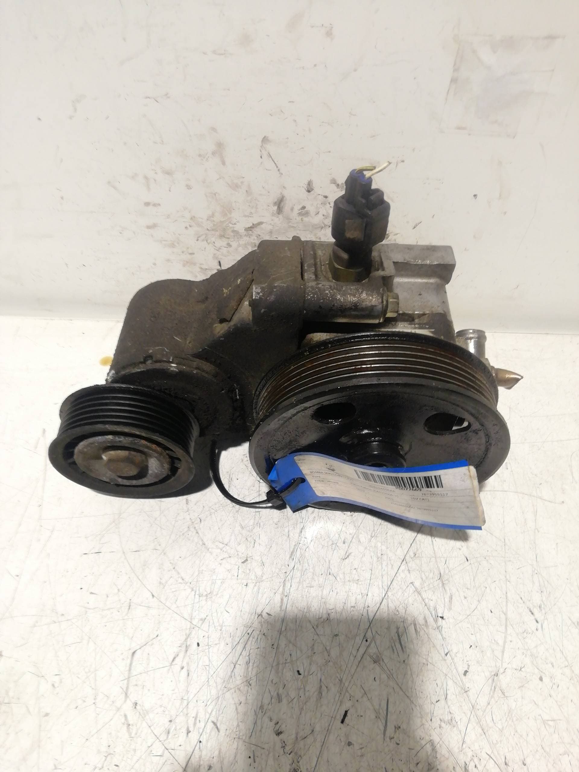 Bomba direccion FORD FOCUS BERLINA (CAK) 3