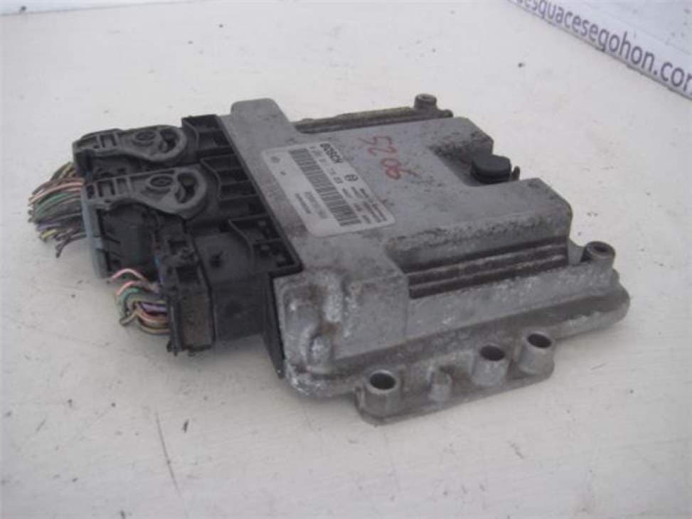 Centralita motor uce RENAULT MEGANE II BERLINA 5P