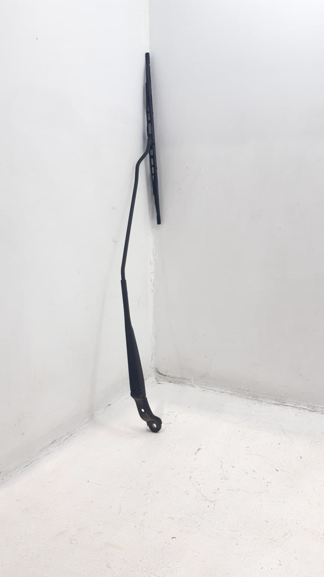 Brazo limpia delantero derecho HONDA CIVIC VII HATCHBACK (EU, EP, EV)