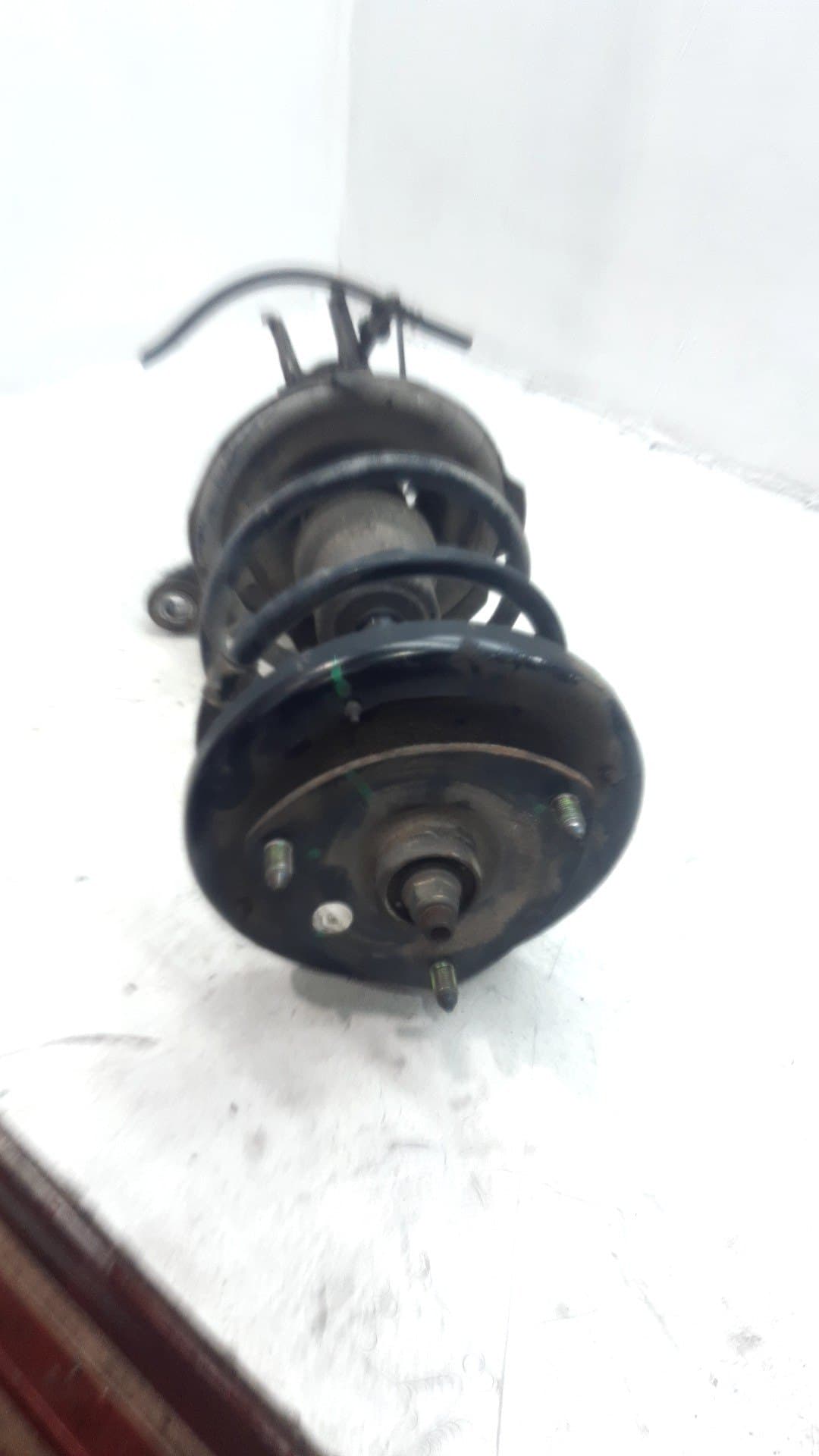 Amortiguador delantero izquierdo HONDA CIVIC VII HATCHBACK (EU, EP, EV) 2