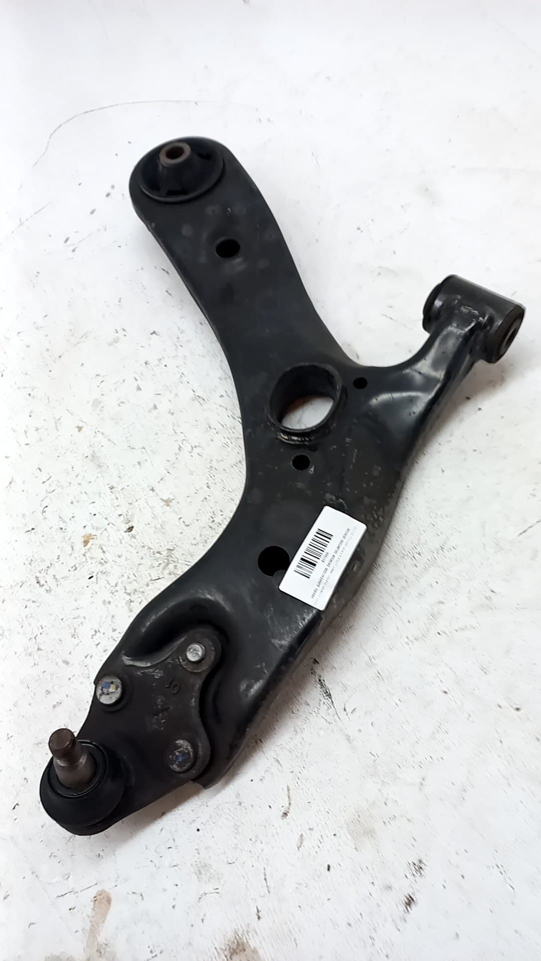 Brazo suspension inferior delantero derecho TOYOTA AVENSIS STATION WAGON (_T27_)