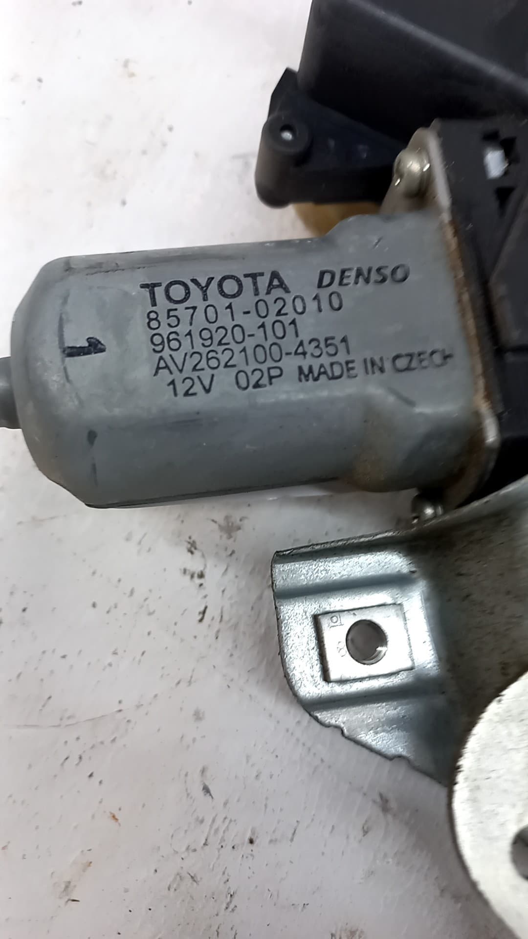 Elevalunas delantero derecho TOYOTA AVENSIS STATION WAGON (_T27_) 2
