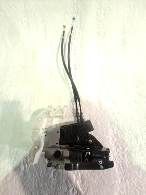 Cerradura puerta delantera derecha HYUNDAI TUCSON