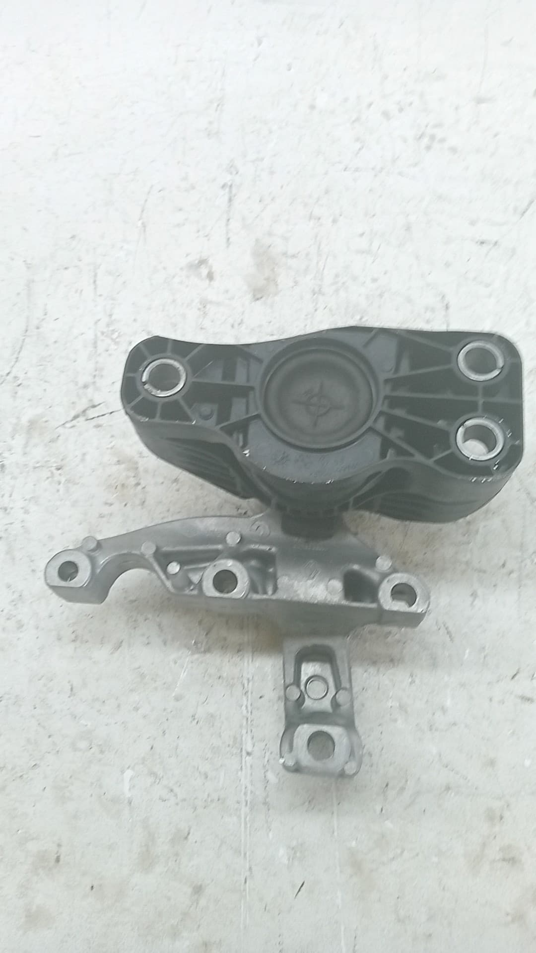 Soporte motor RENAULT KANGOO