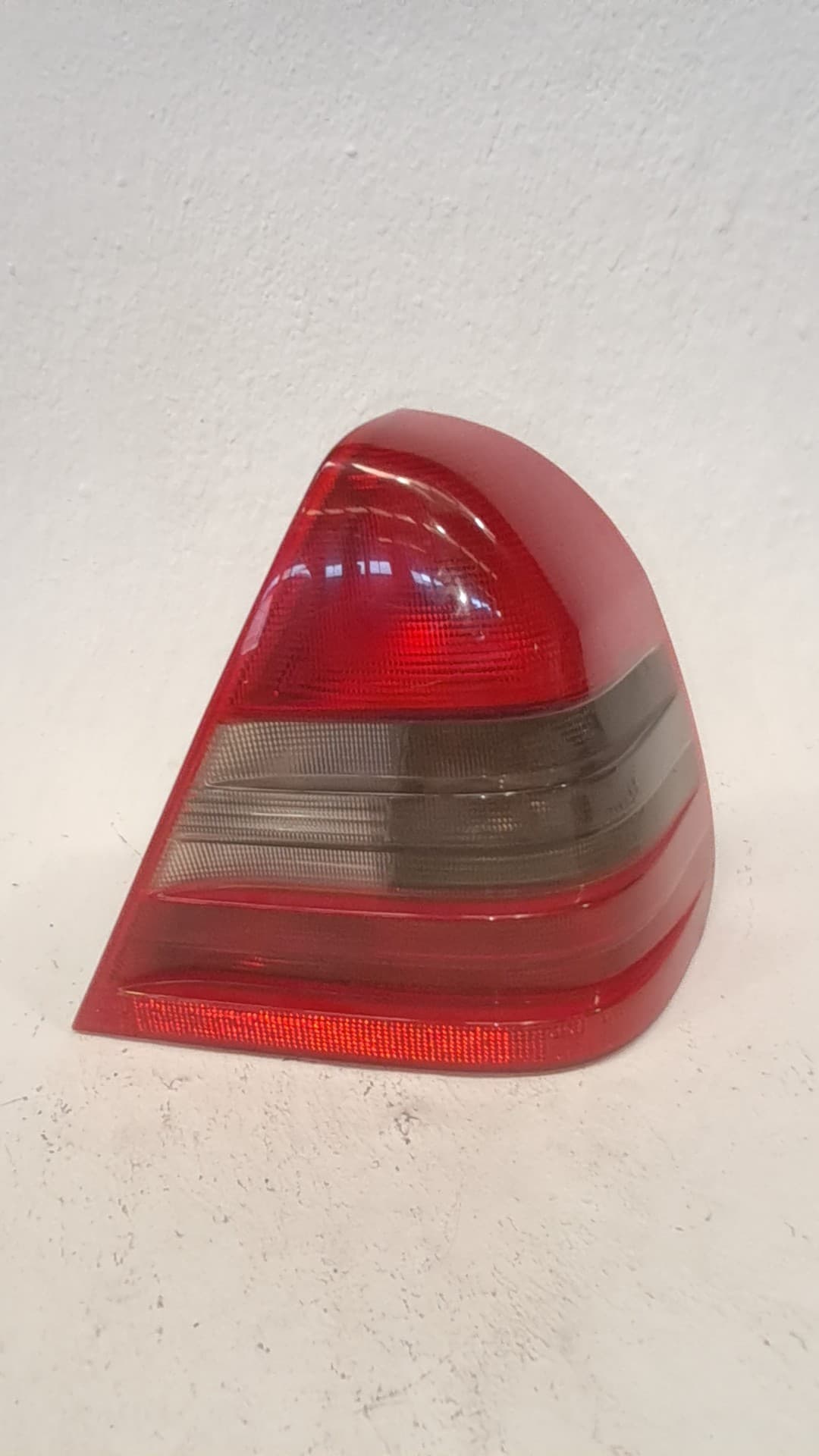 Piloto trasero derecho MERCEDES-BENZ CLASE C (W202) BERLINA