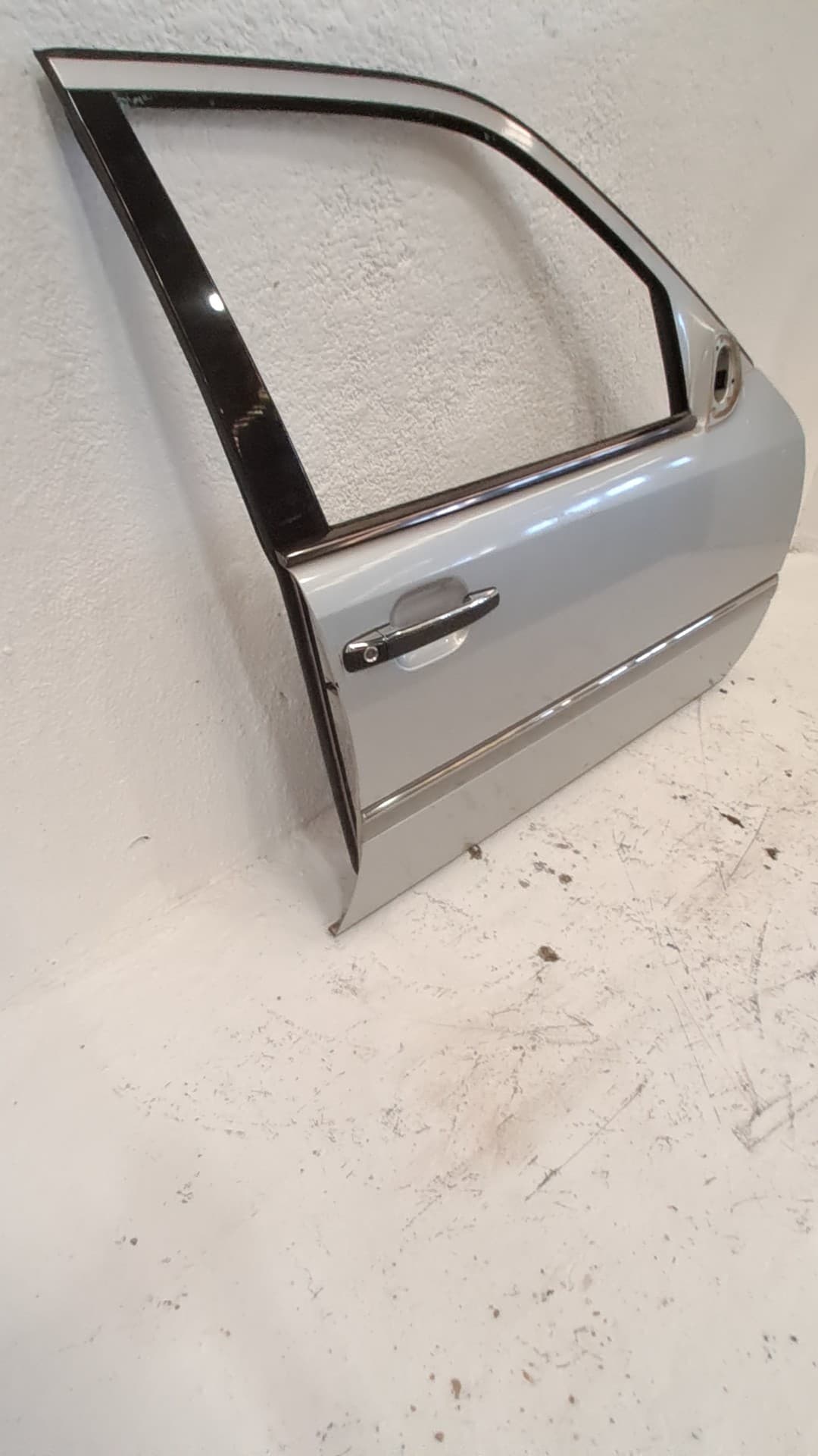 Puerta delantera derecha MERCEDES-BENZ CLASE C (W202) BERLINA 4