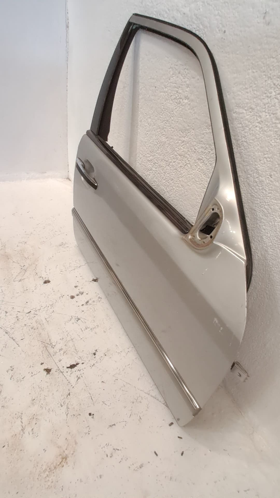 Puerta delantera derecha MERCEDES-BENZ CLASE C (W202) BERLINA 3