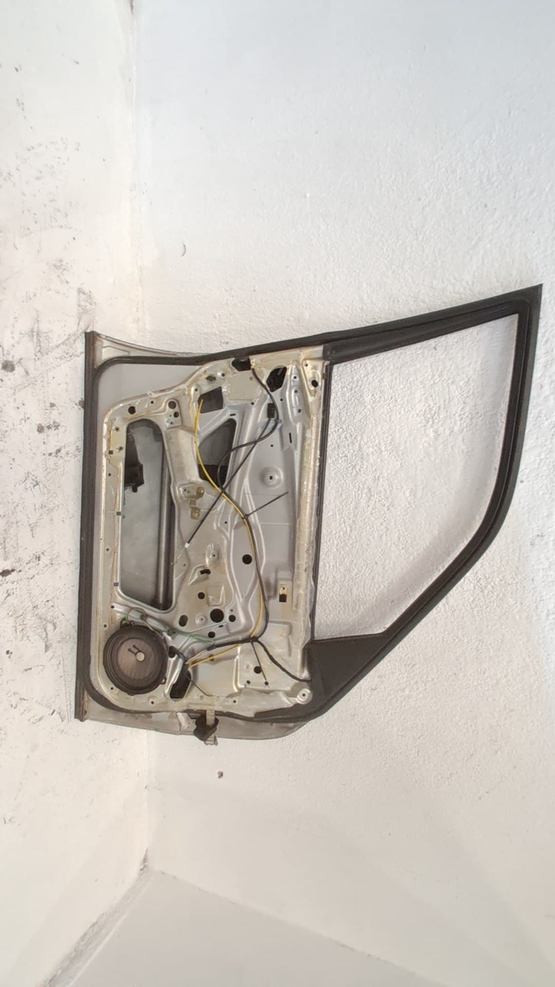 Puerta delantera izquierda MERCEDES-BENZ CLASE C (W202) BERLINA 2