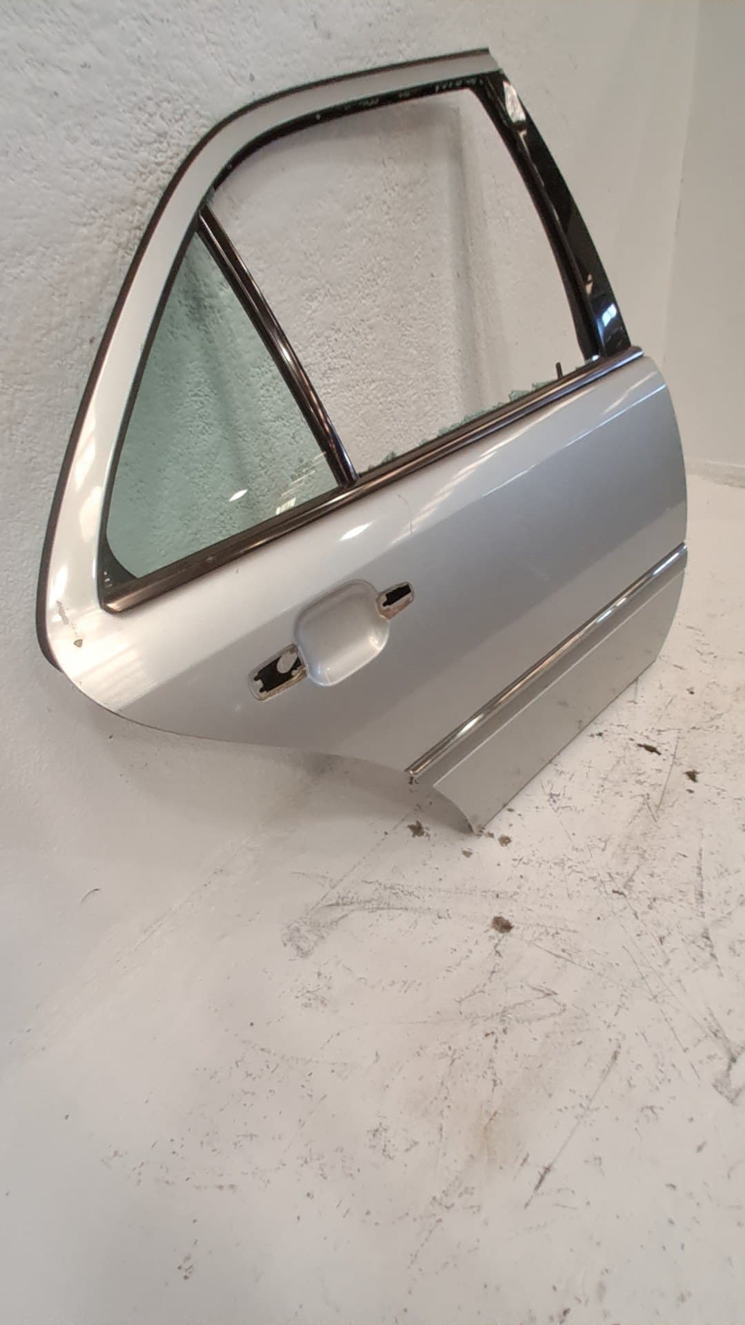 Puerta trasera derecha MERCEDES-BENZ CLASE C (W202) BERLINA 4