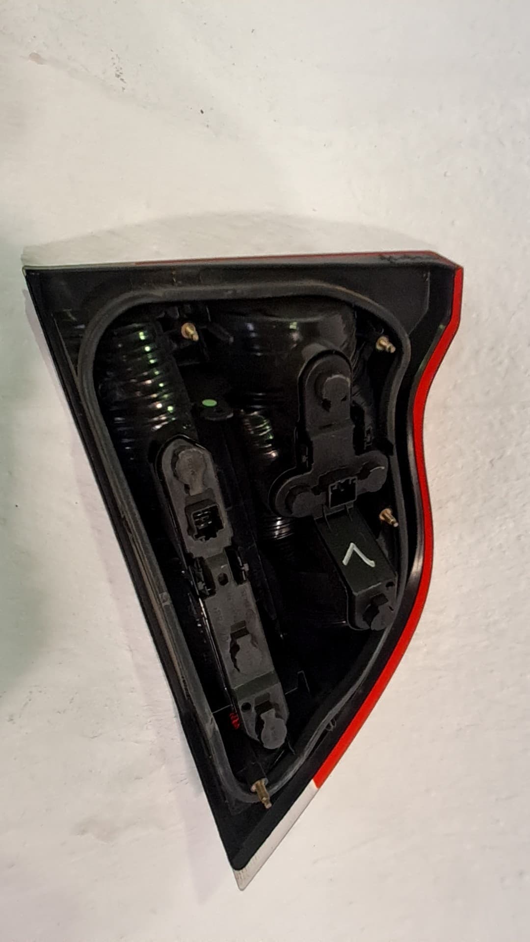 Piloto trasero izquierdo VOLVO S60 BERLINA 2