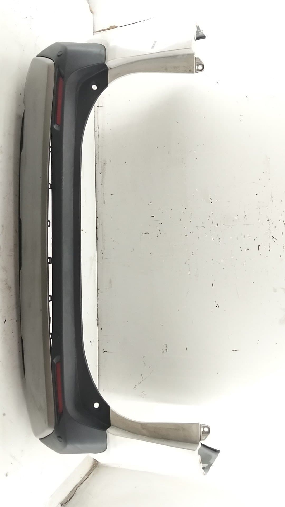 Paragolpes trasero TOYOTA RAV