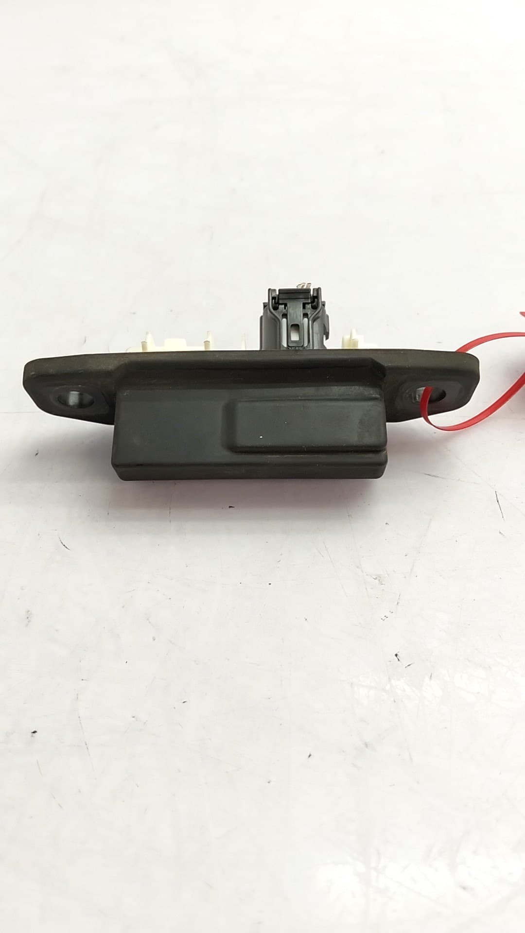 Bombin porton trasero TOYOTA RAV
