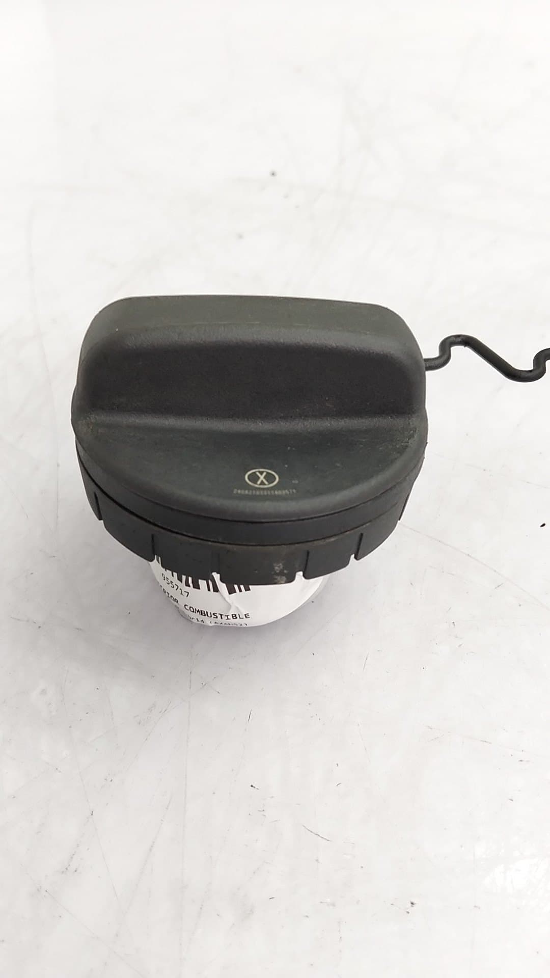 Tapa exterior combustible TOYOTA RAV 4