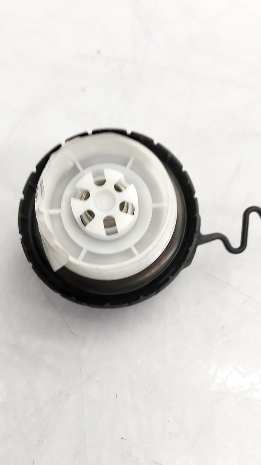 Tapa exterior combustible TOYOTA RAV 3
