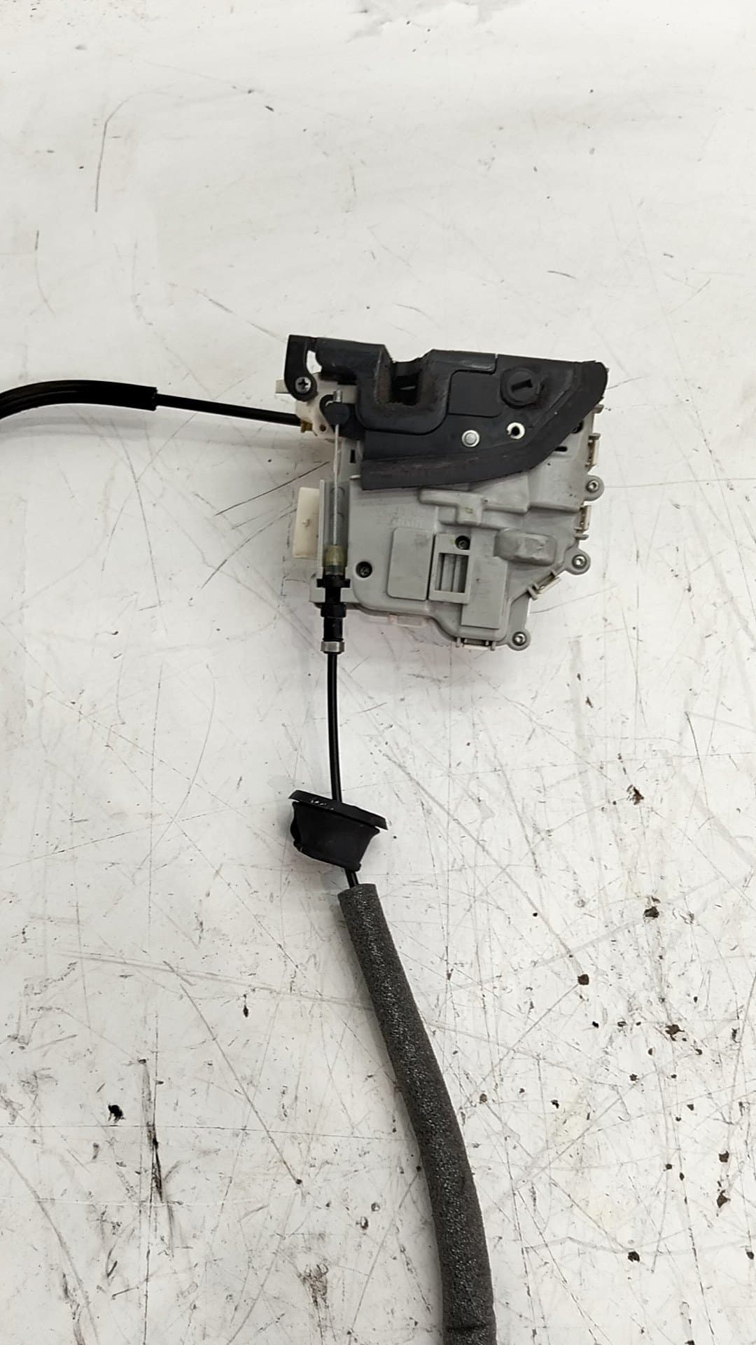Cerradura puerta trasera izquierda AUDI A1 SPORTBACK (8XF) 4