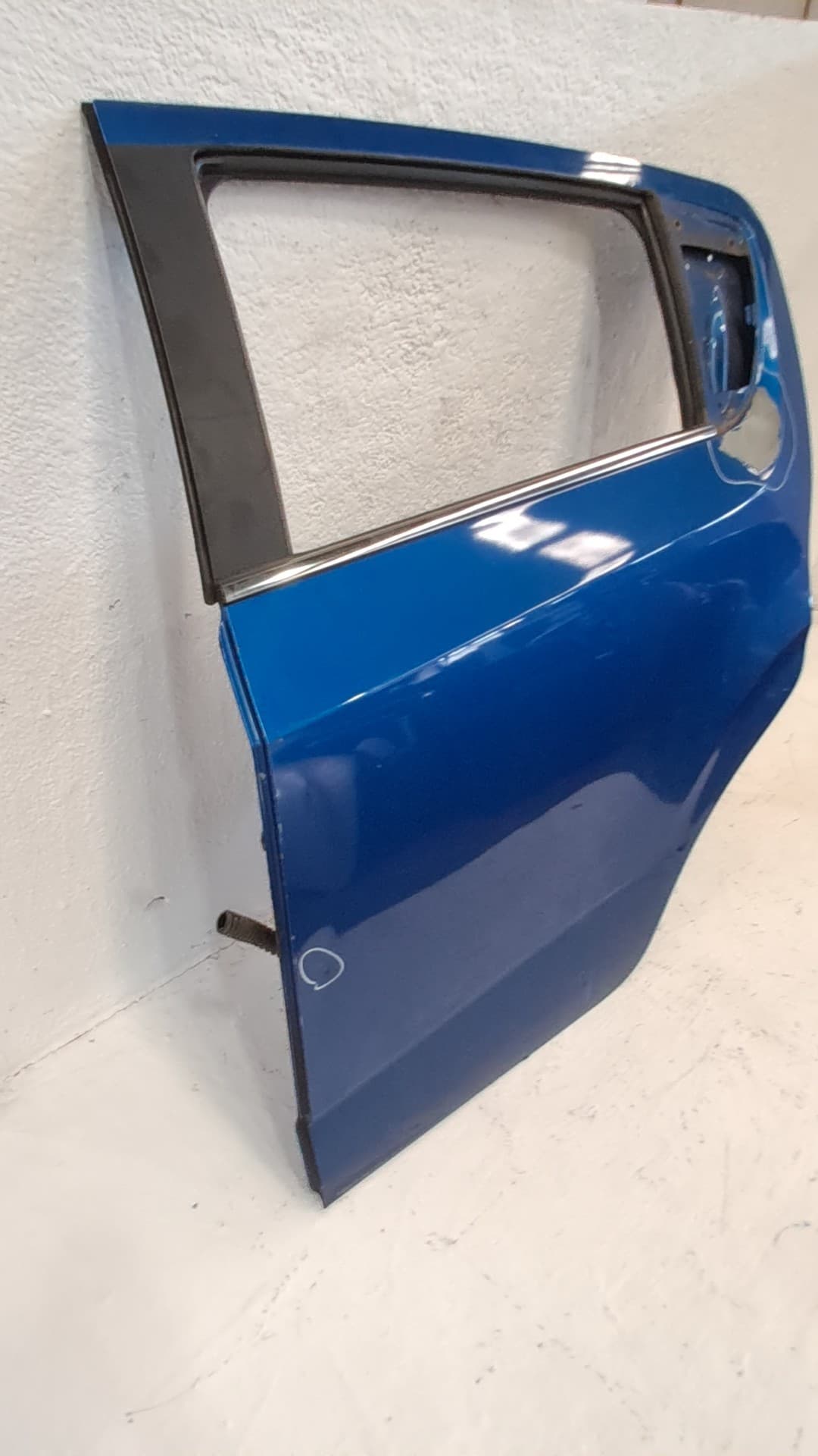 Puerta trasera izquierda CHEVROLET AVEO HATCHBACK (T300) 4