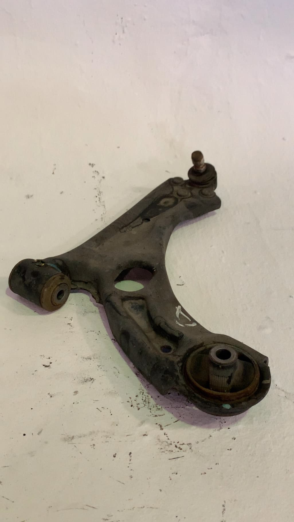 Brazo suspension inferior delantero derecho CHEVROLET AVEO HATCHBACK (T300) 2