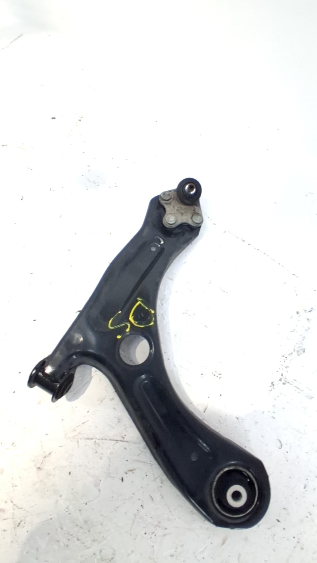Brazo suspension inferior delantero izquierdo VOLKSWAGEN UP! (122)