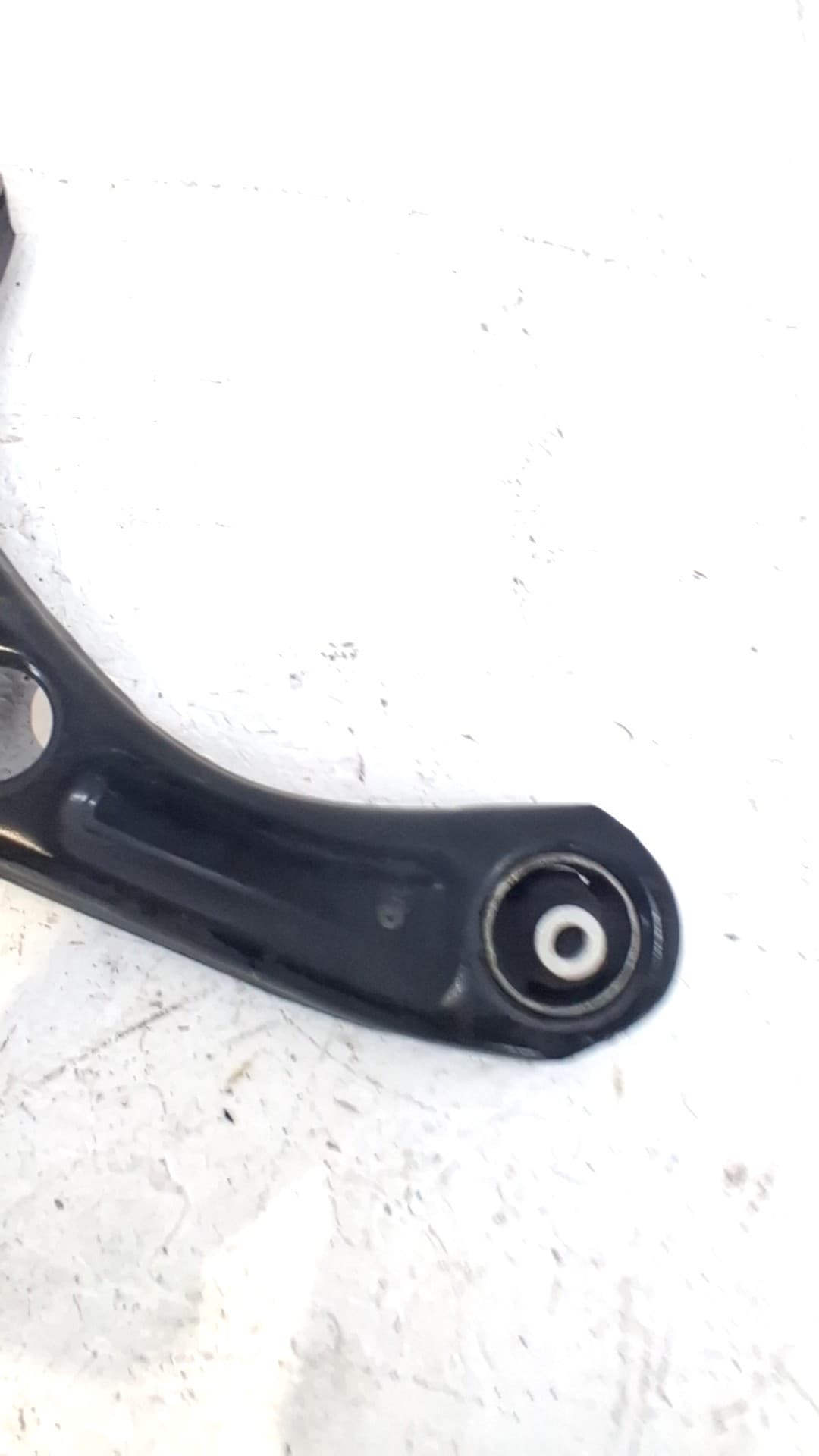 Brazo suspension inferior delantero izquierdo VOLKSWAGEN UP! (122) 2
