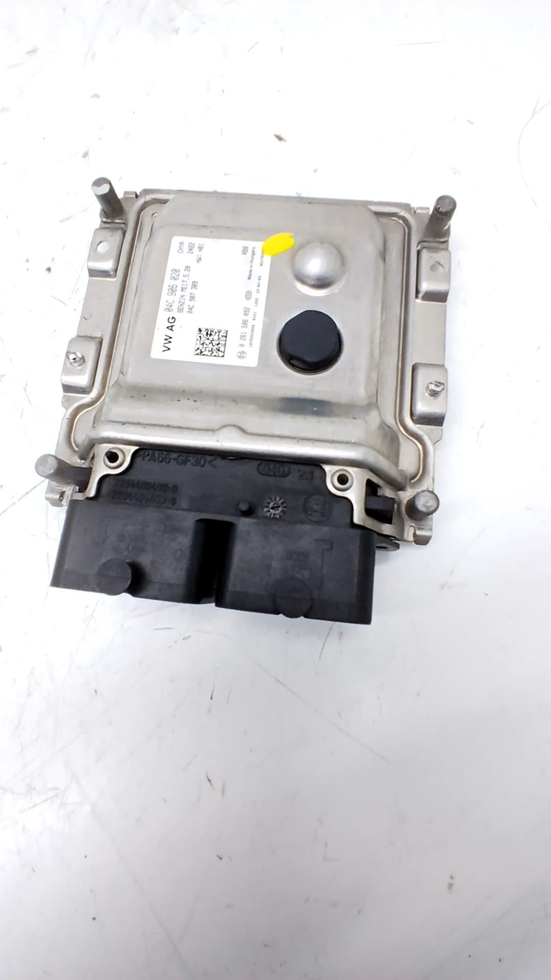 Centralita motor uce VOLKSWAGEN UP! (122)