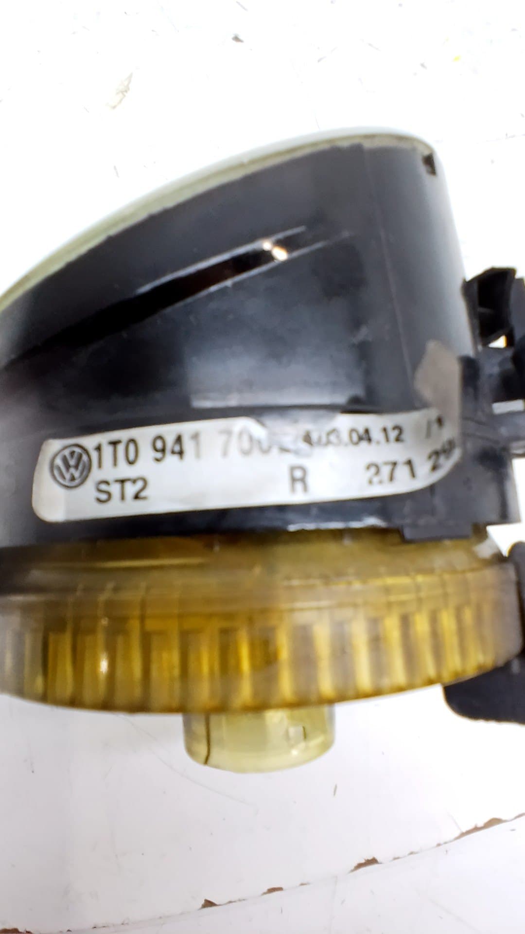 Faro antiniebla derecho VOLKSWAGEN UP! (122) 2