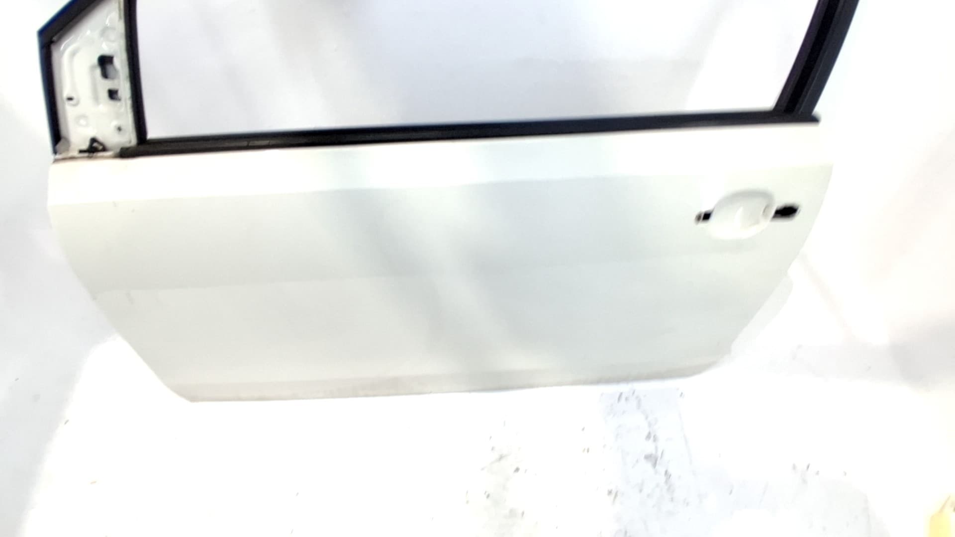 Puerta delantera izquierda VOLKSWAGEN UP! (122) 2