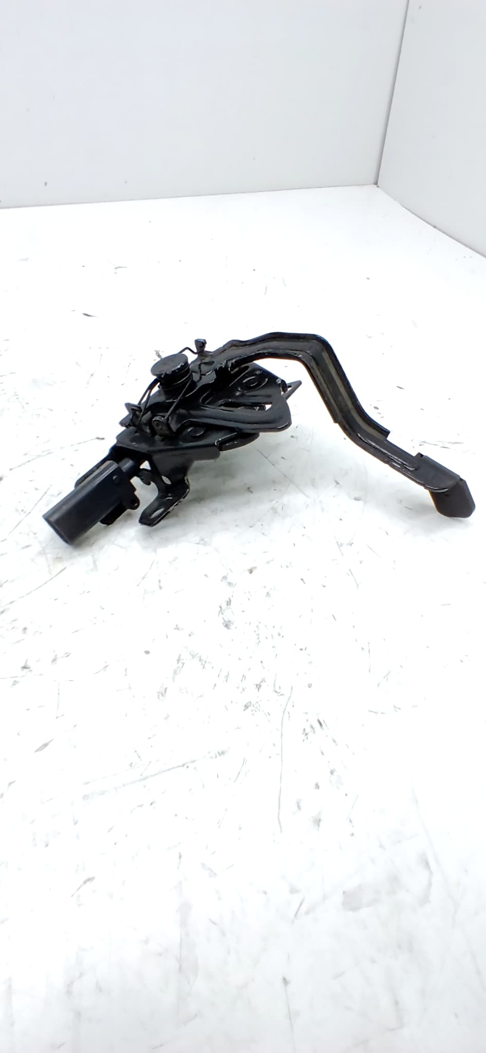 Cerradura capot KIA RIO (YB) 2