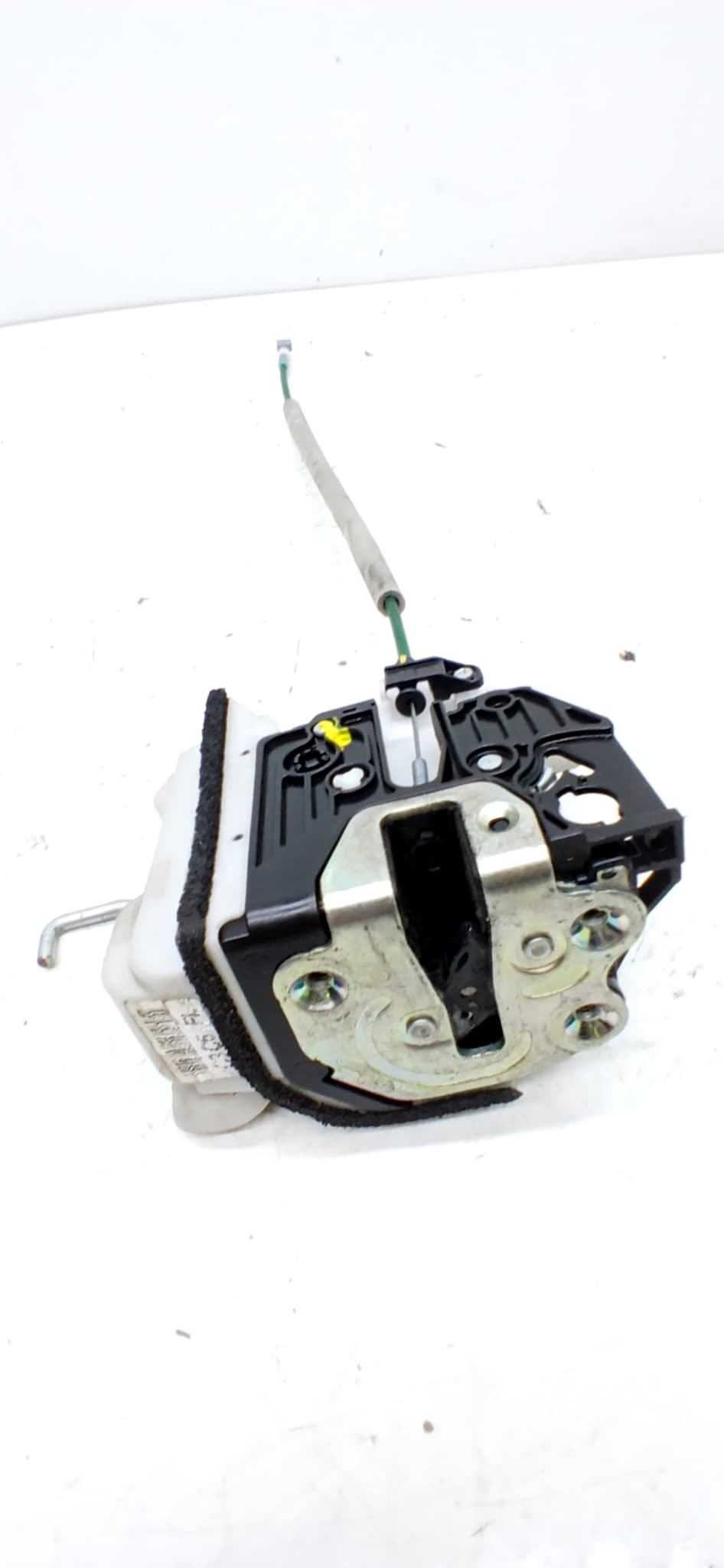Cerradura puerta delantera izquierda KIA RIO (YB)
