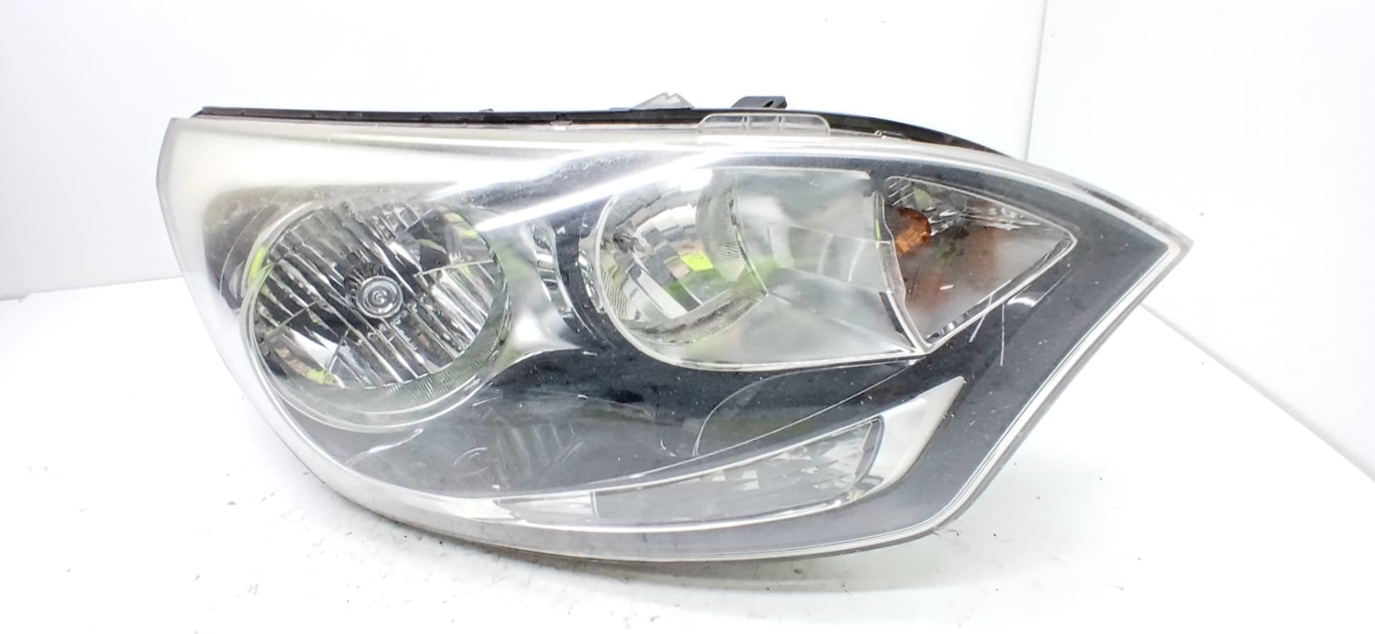Faro derecho KIA RIO (YB)