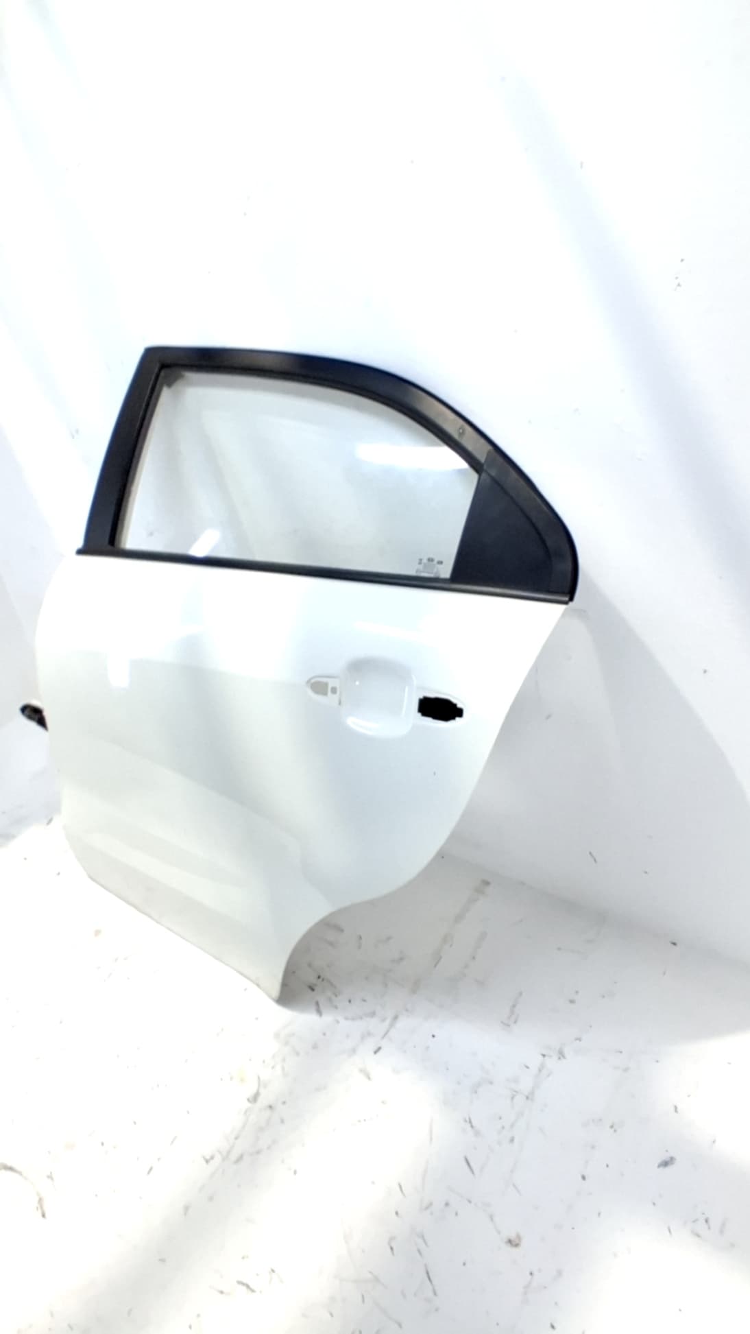 Puerta trasera izquierda KIA RIO (YB) 4