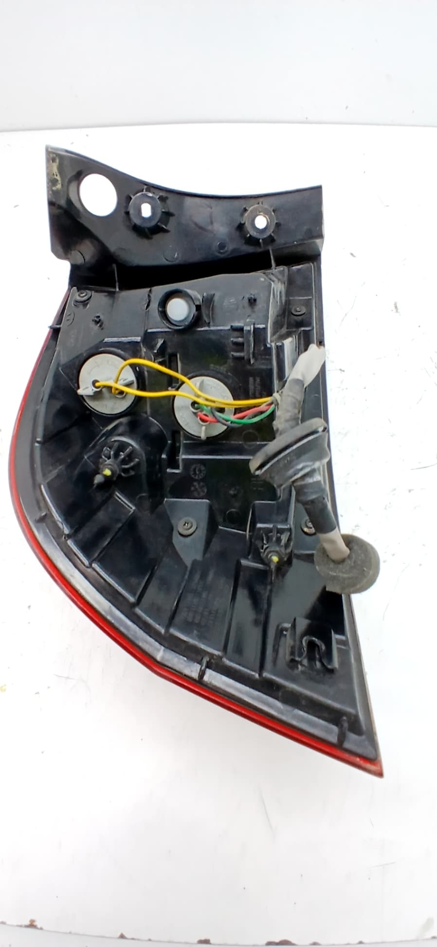 Piloto trasero derecho KIA RIO (YB) 2