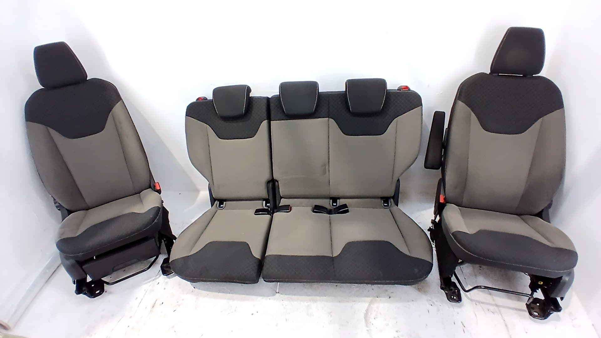Juego asientos completo FORD TRANSIT COURIER