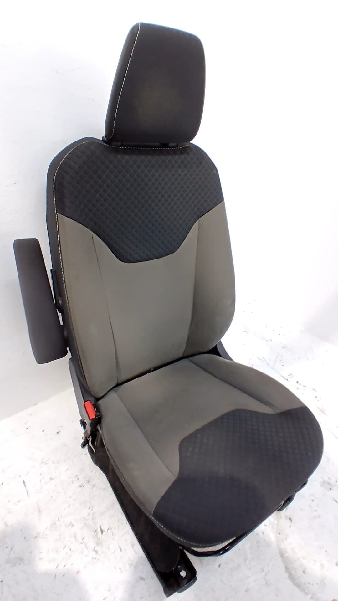 Juego asientos completo FORD TRANSIT COURIER 4