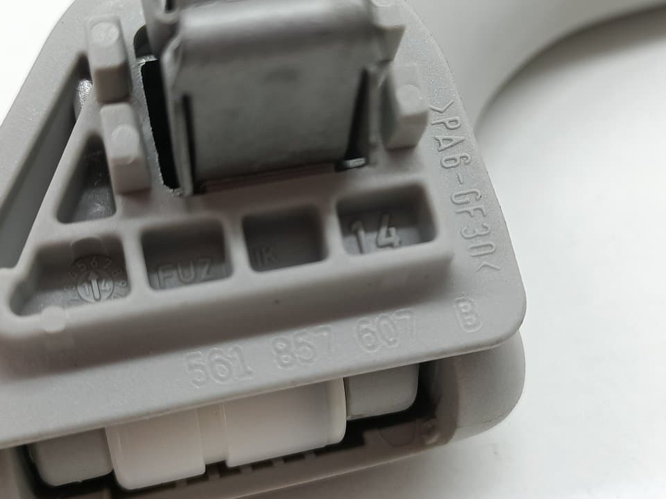 Plastico SKODA OCTAVIA COMBI (5E5) 3