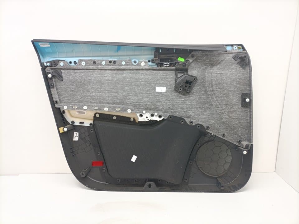 Guarnecido puerta delantera derecha SKODA OCTAVIA COMBI (5E5) 5