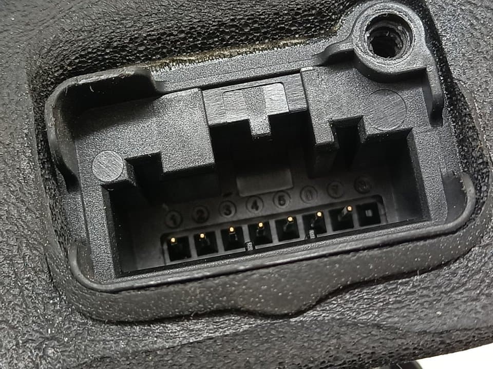 Cerradura puerta trasera derecha SKODA OCTAVIA COMBI (5E5) 3