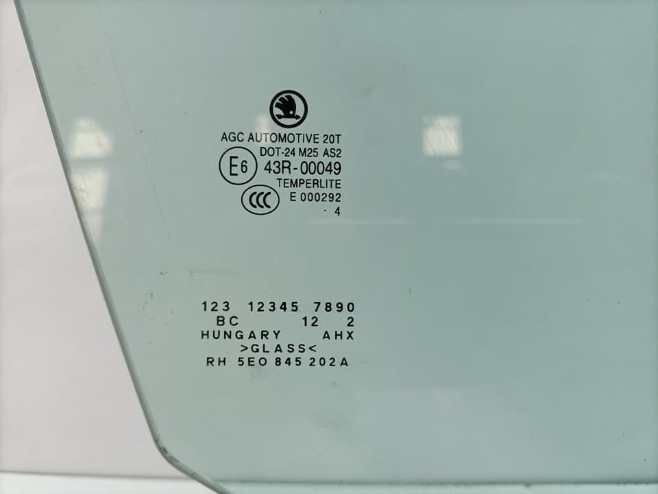 Luna delantera derecha SKODA OCTAVIA COMBI (5E5) 2