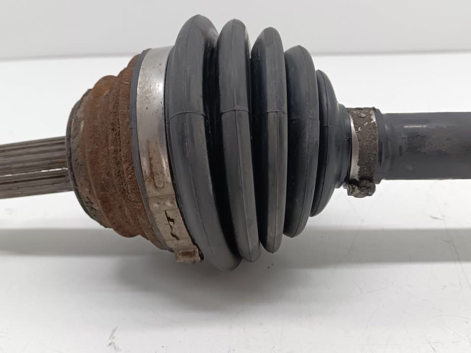 Transmision delantera izquierda VOLKSWAGEN POLO BERLINA (6N2) 5