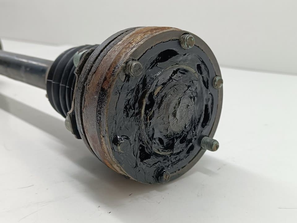 Transmision delantera izquierda VOLKSWAGEN POLO BERLINA (6N2) 2