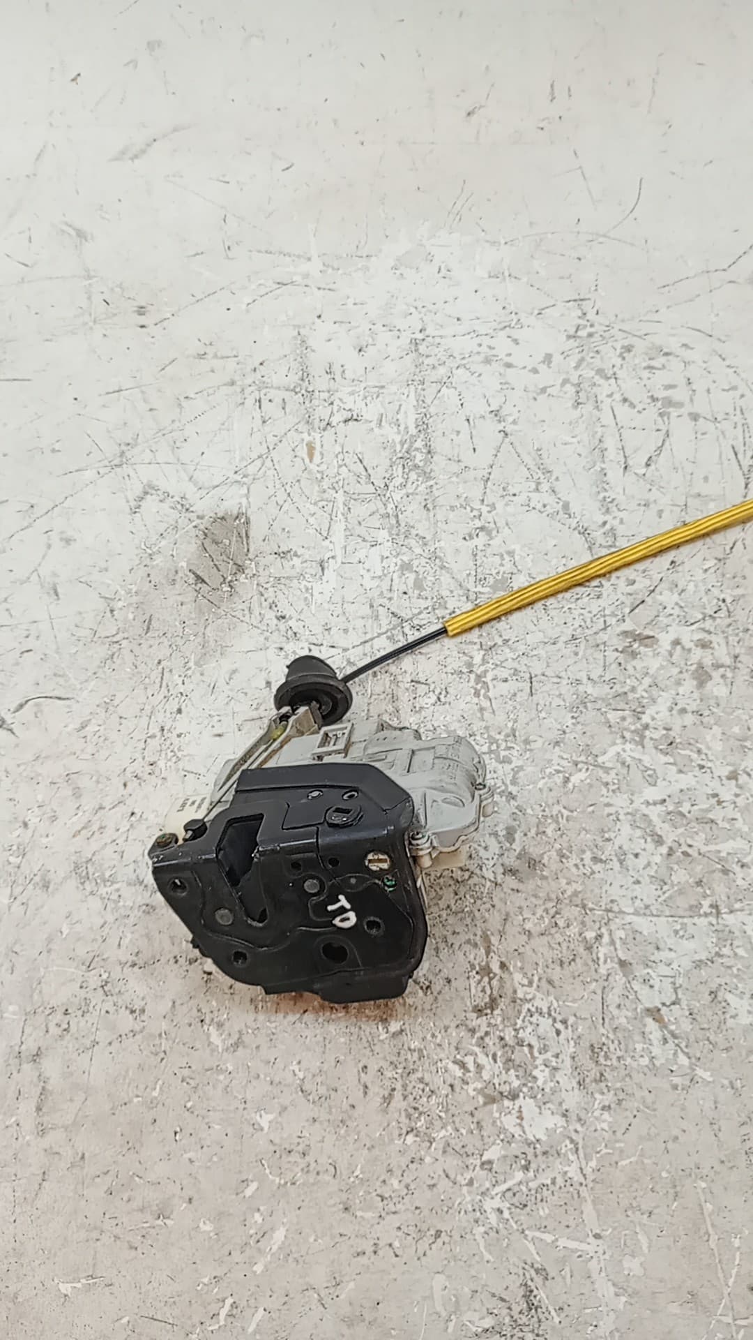 Cerradura puerta trasera izquierda AUDI A6 ALLROAD QUATTRO (4GH) 2