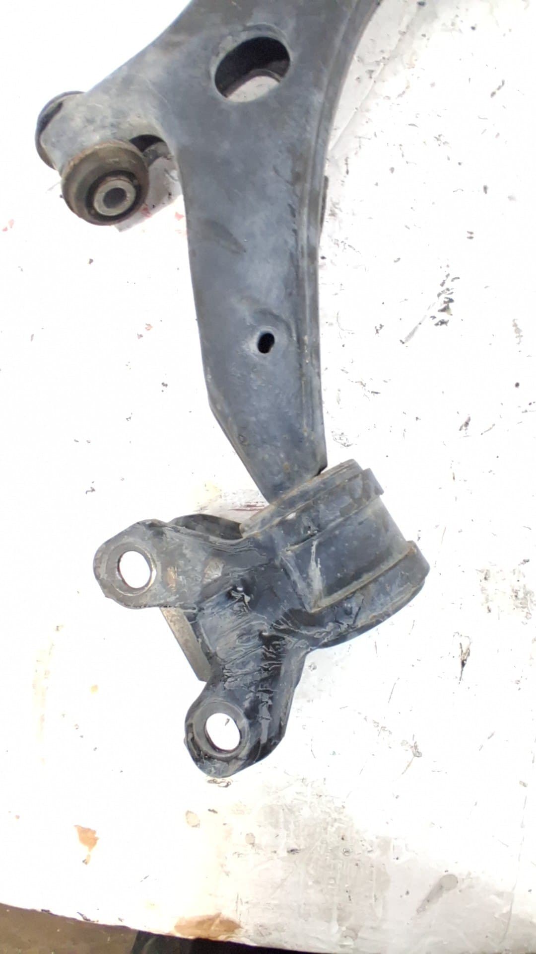 Brazo suspension inferior delantero izquierdo VOLVO V40 CROSS COUNTRY 2