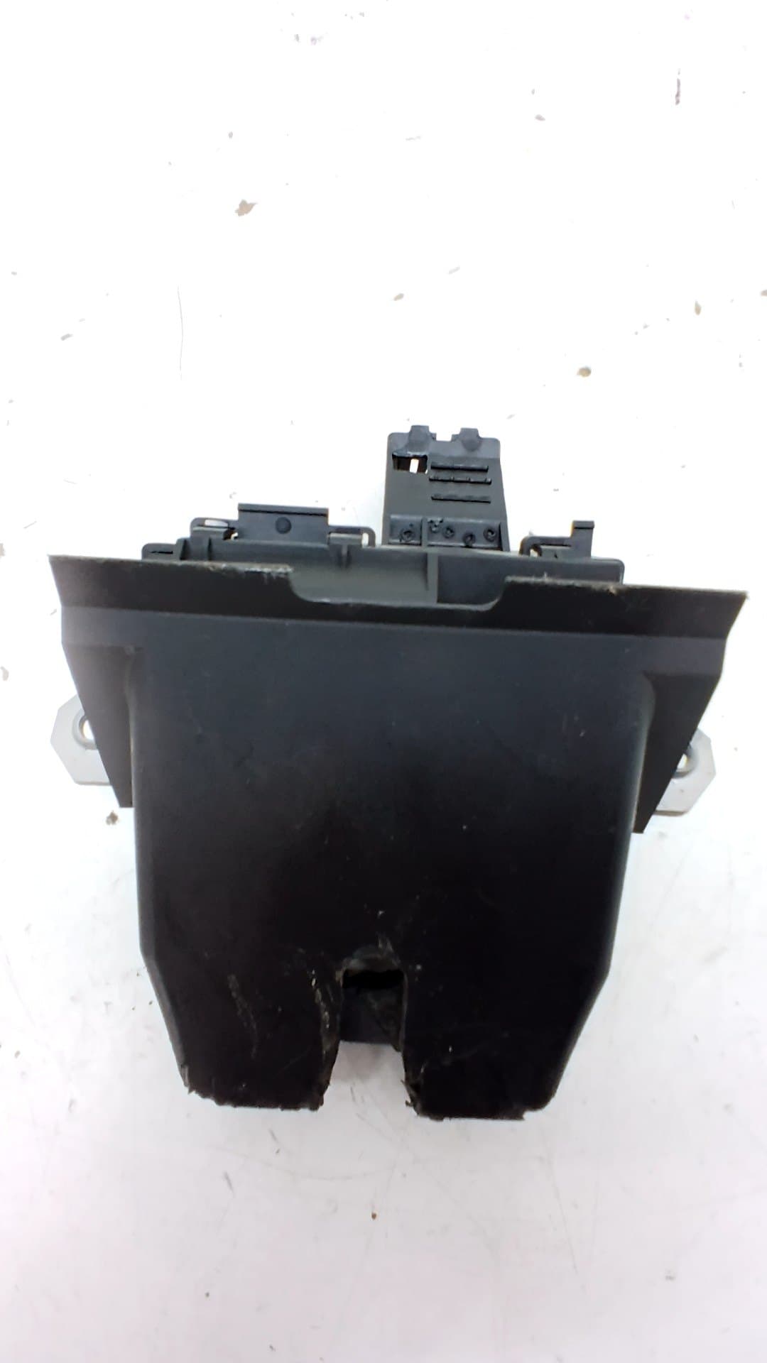 Cerradura maletero / porton VOLVO V40 CROSS COUNTRY 2