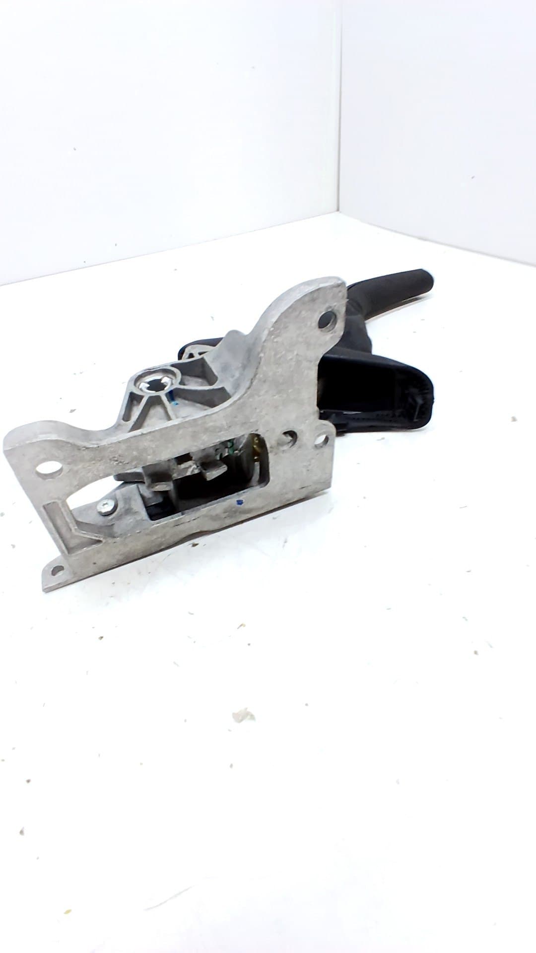 Palanca freno de mano VOLVO V40 CROSS COUNTRY 3