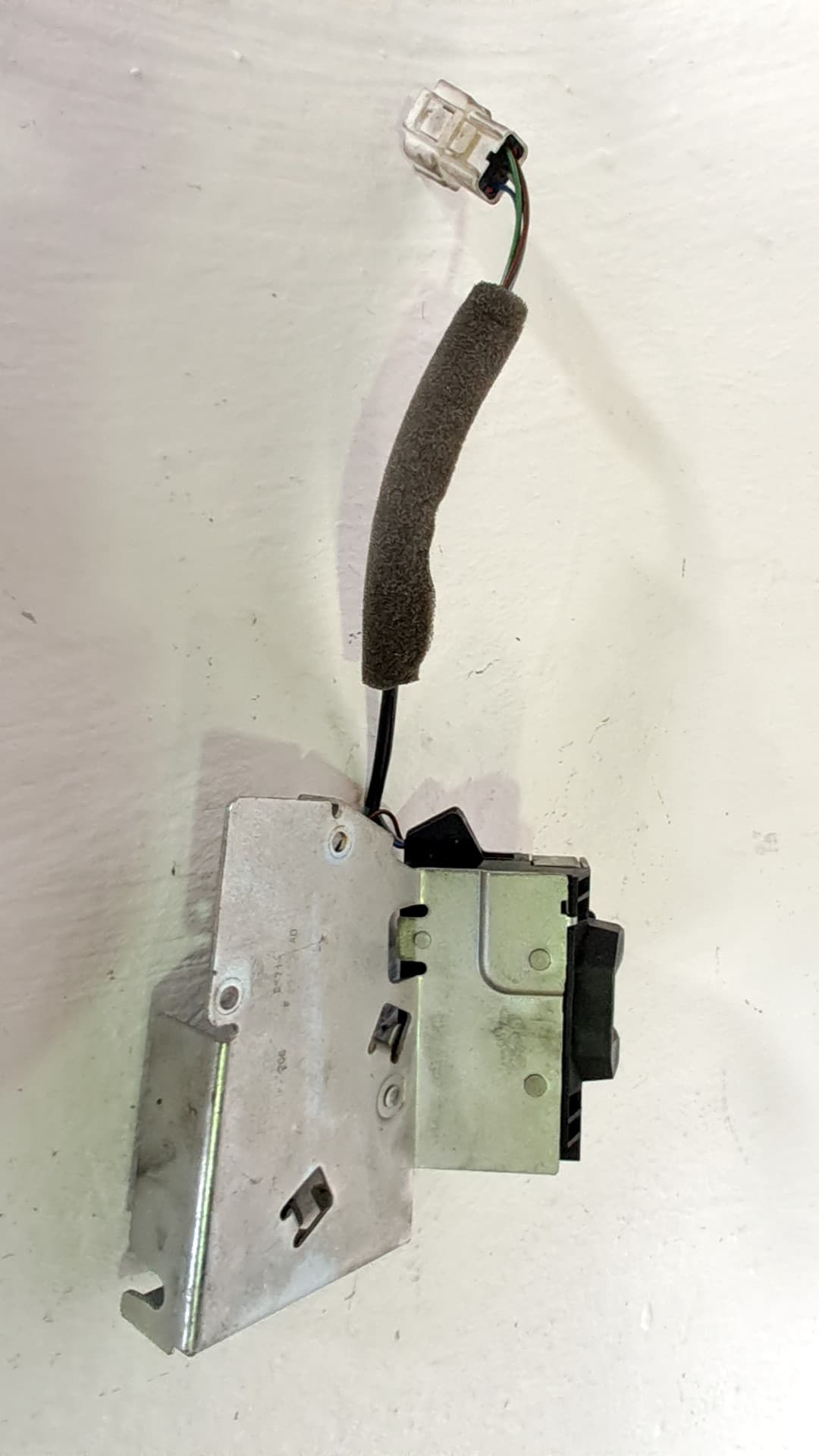 Cerradura maletero / porton FORD MONDEO BERLINA (GE) 2