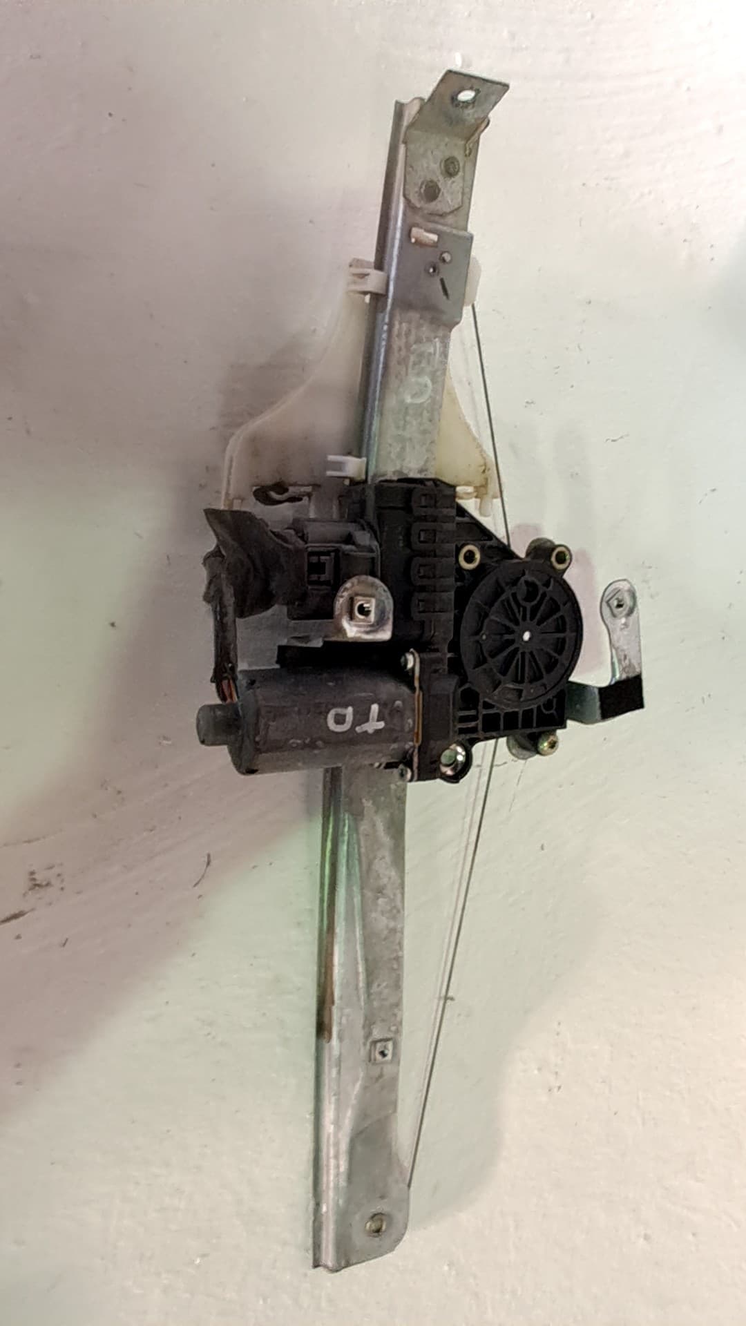 Motor elevalunas trasero derecho FORD MONDEO BERLINA (GE)