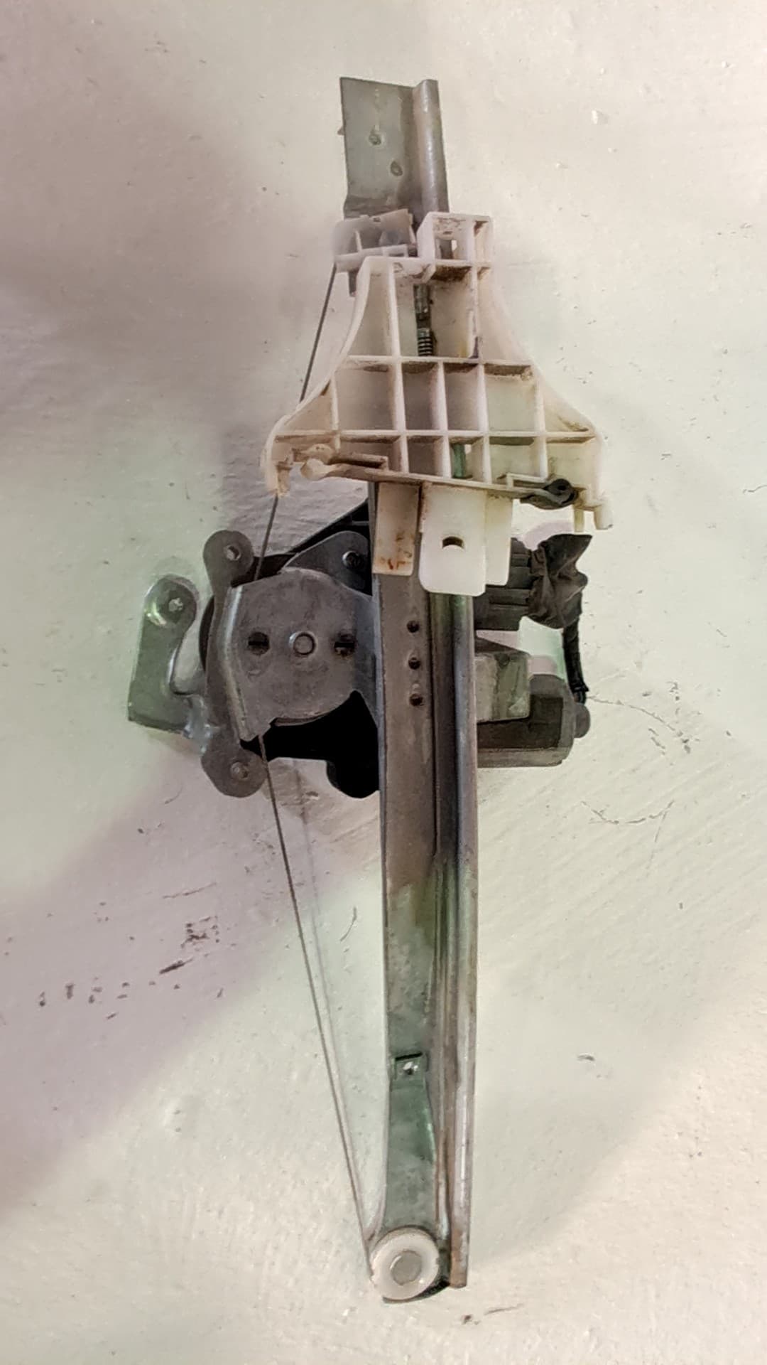 Motor elevalunas trasero derecho FORD MONDEO BERLINA (GE) 2
