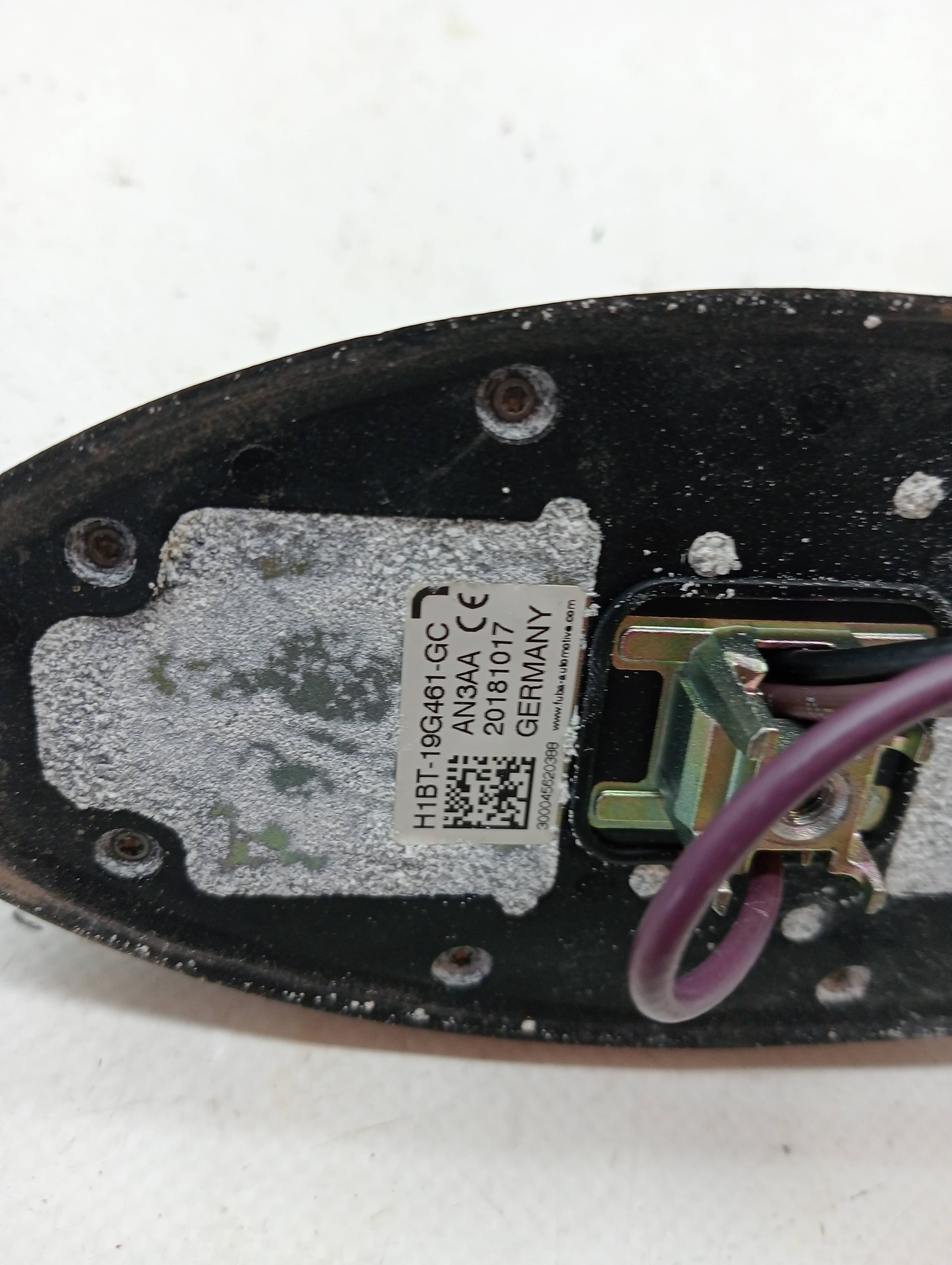 Antena FORD FIESTA (CE1) 3